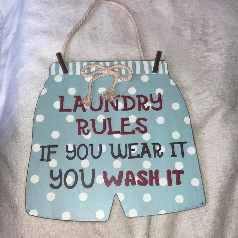 Laundry sign
